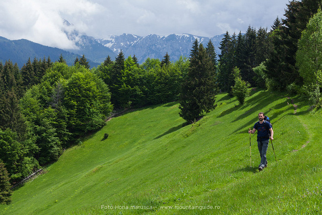 Hiking with nos amis Belges, Transylvania, Romania