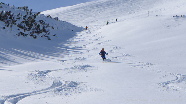 Ski touring in Romania, return of esquiadores Españoles